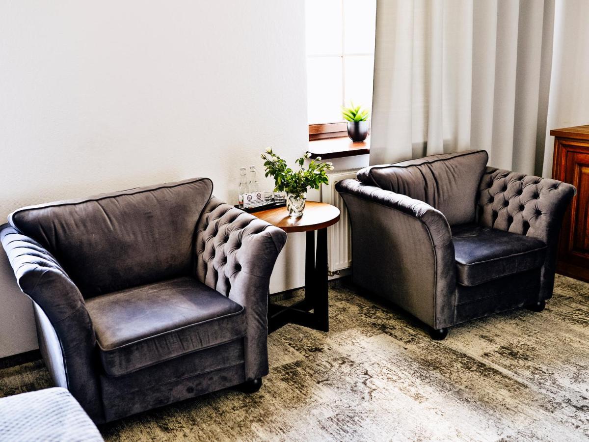 Bed and Breakfast Dwor Karwacz Przasnysz Exterior foto