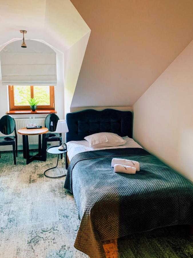 Bed and Breakfast Dwor Karwacz Przasnysz Exterior foto