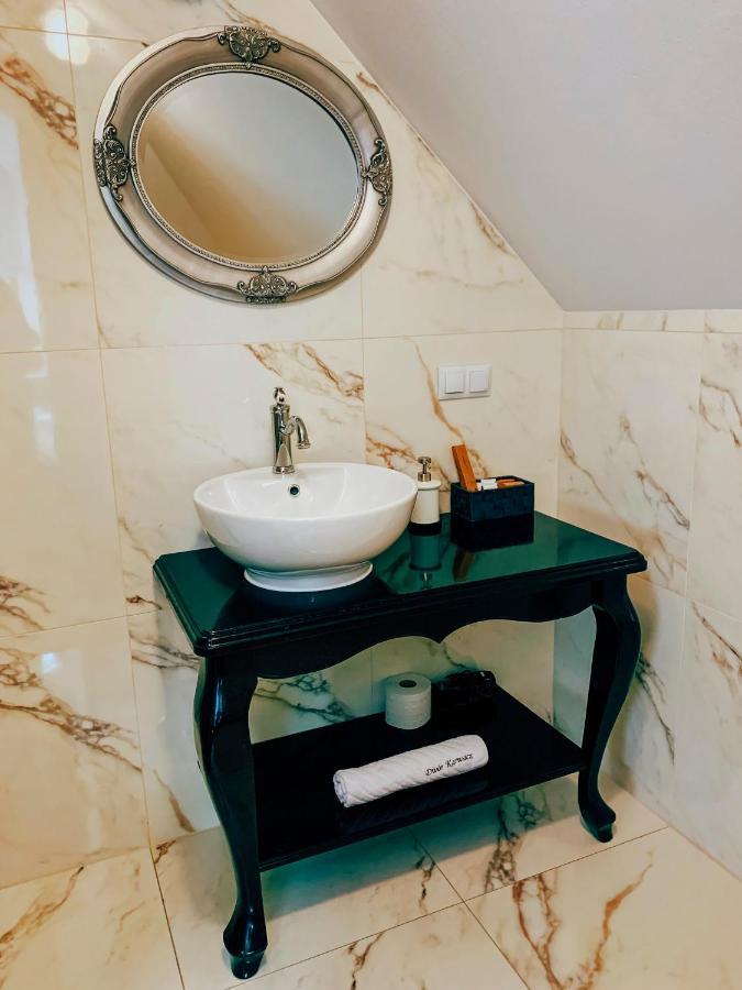 Bed and Breakfast Dwor Karwacz Przasnysz Exterior foto