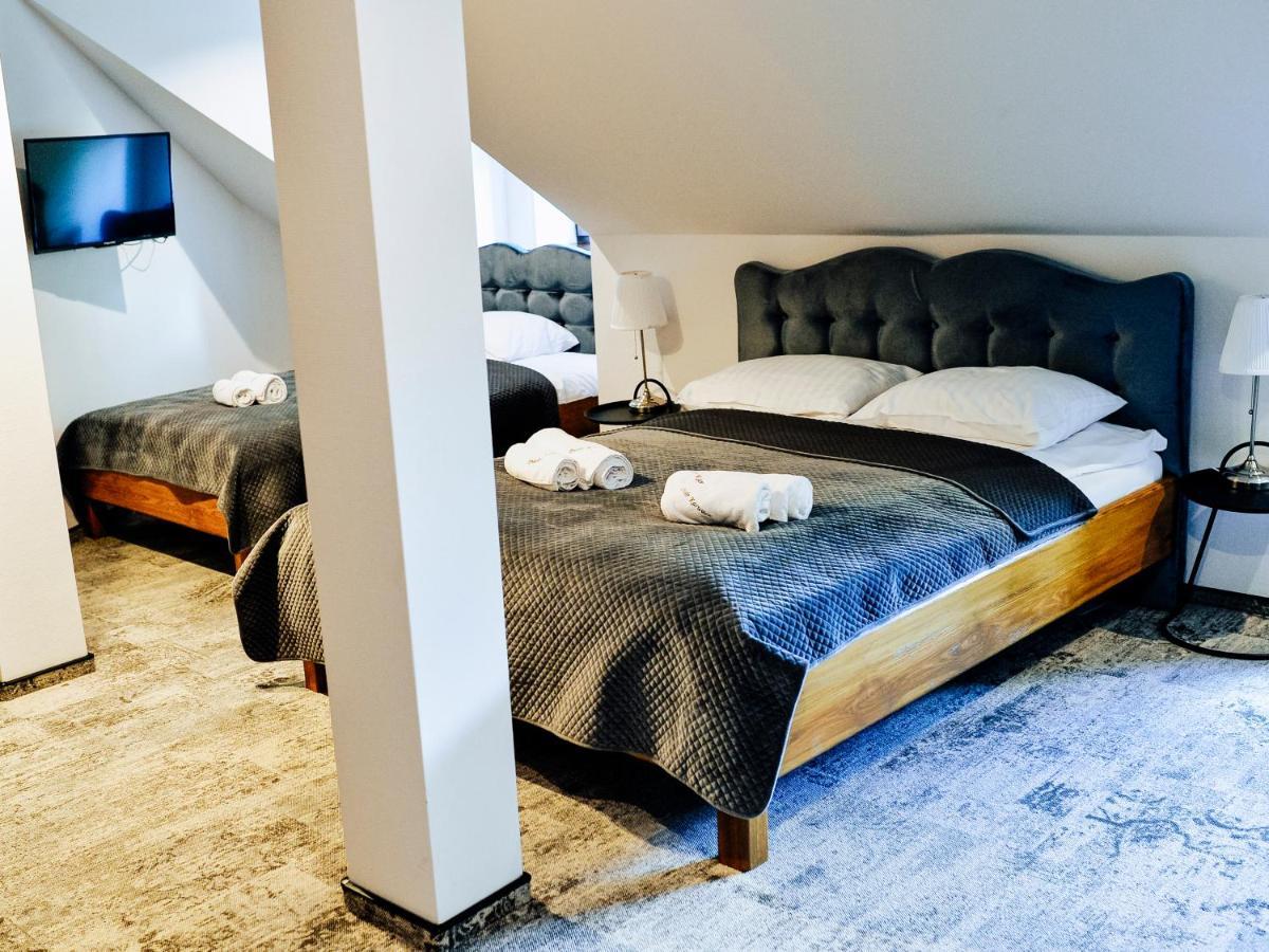 Bed and Breakfast Dwor Karwacz Przasnysz Exterior foto